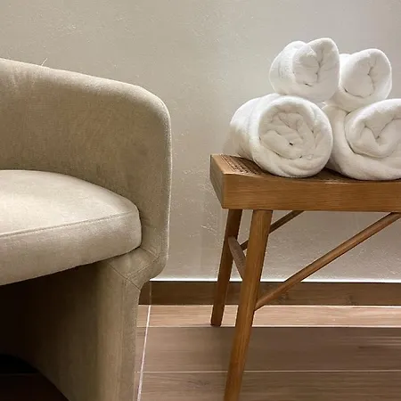 Raha 住宿加早餐酒店 4*